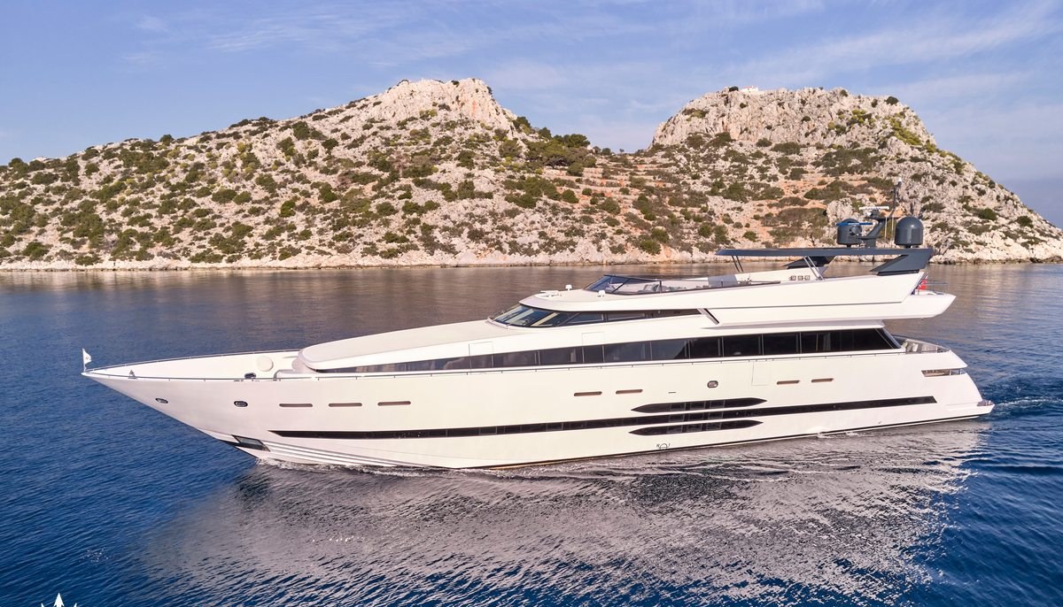 O'NEIRO yacht charter 2