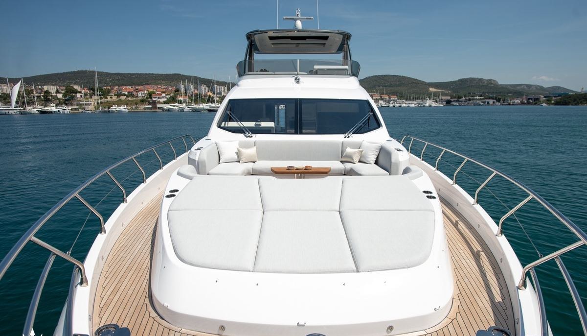 PREWI yacht charter 3