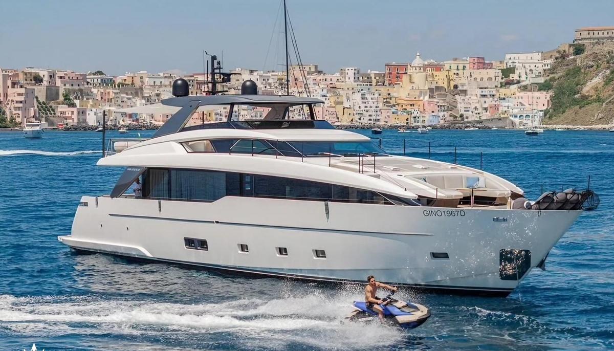 CATCH ME yacht charter 2