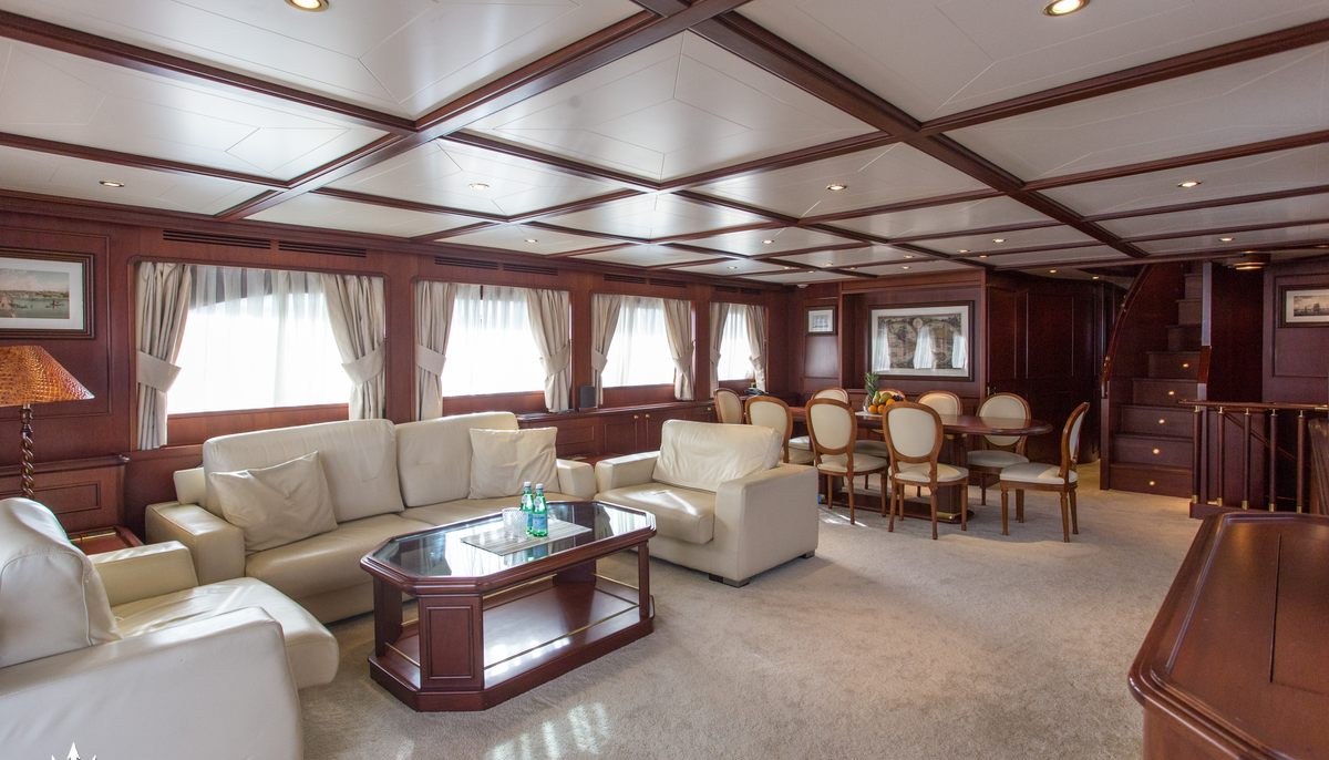 MASCOTTE yacht charter 5