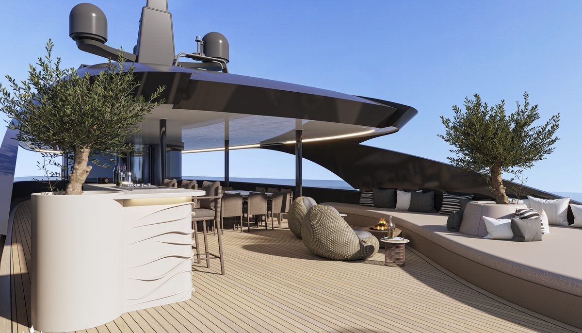 BELLO yacht charter 4