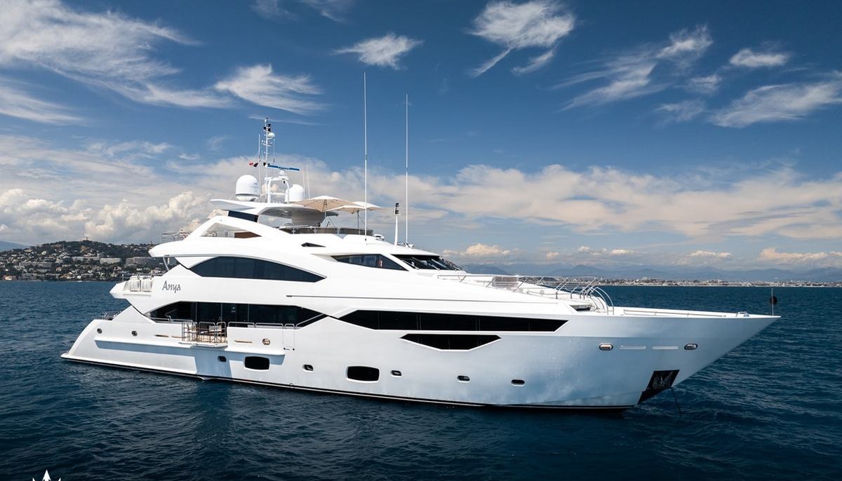 ANYA yacht charter 2