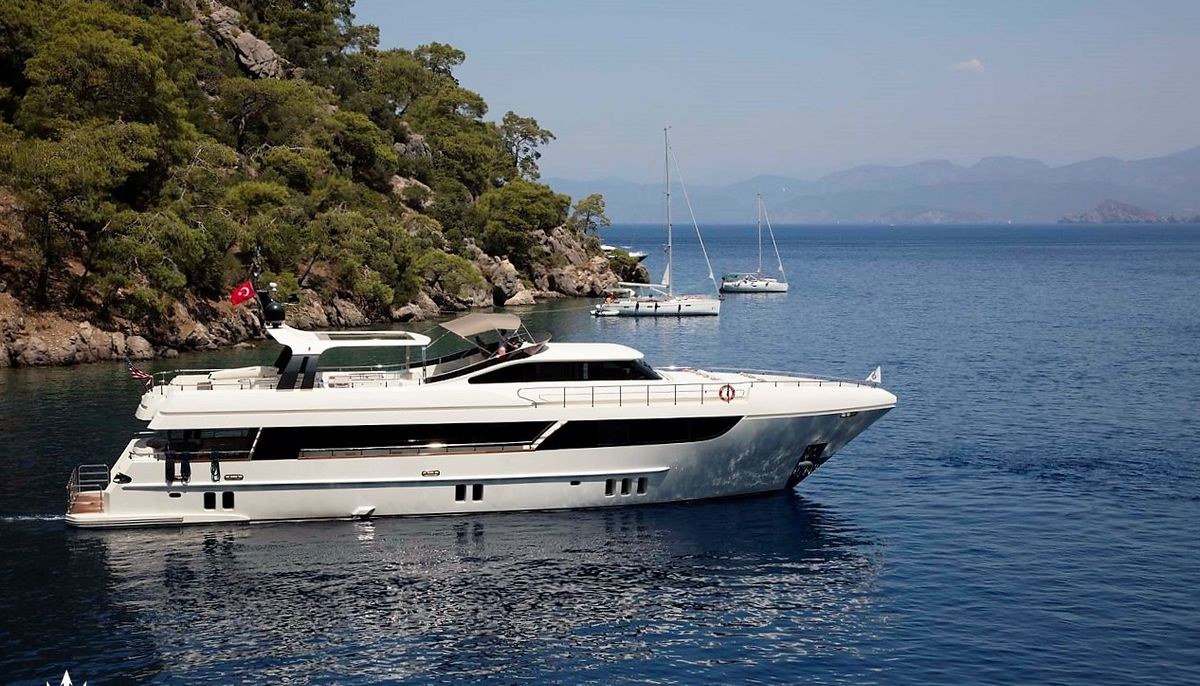 ARCHSEA yacht charter 2