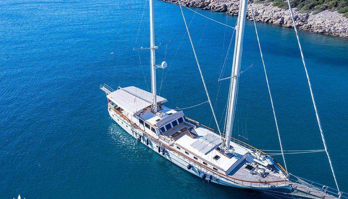 SUNWORLD X yacht charter 2