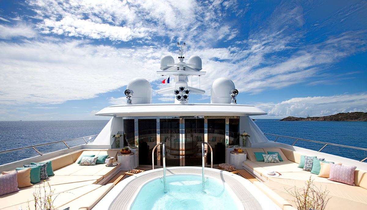 LADY BRITT yacht charter 3