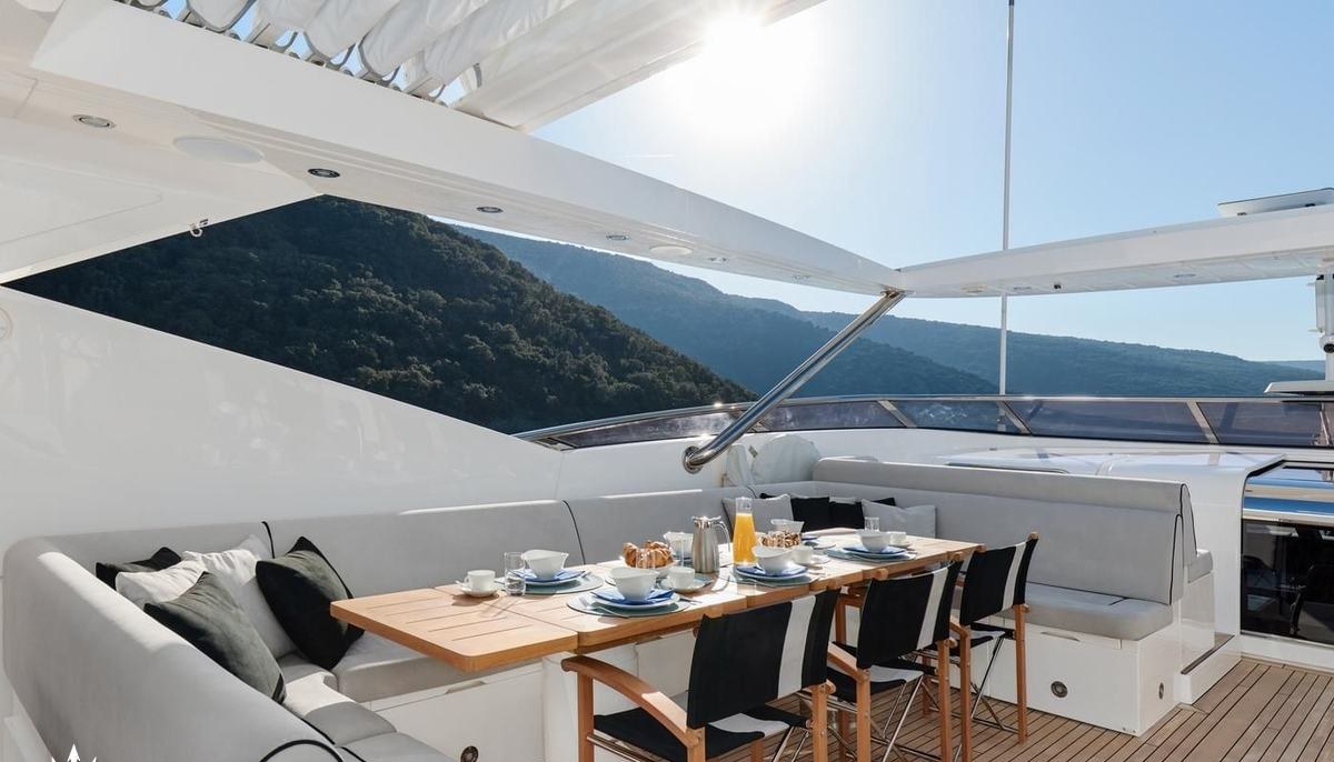 WICKED PLAY yacht charter 5