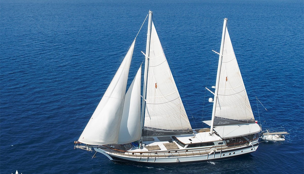 DERYA DENIZ yacht charter 5