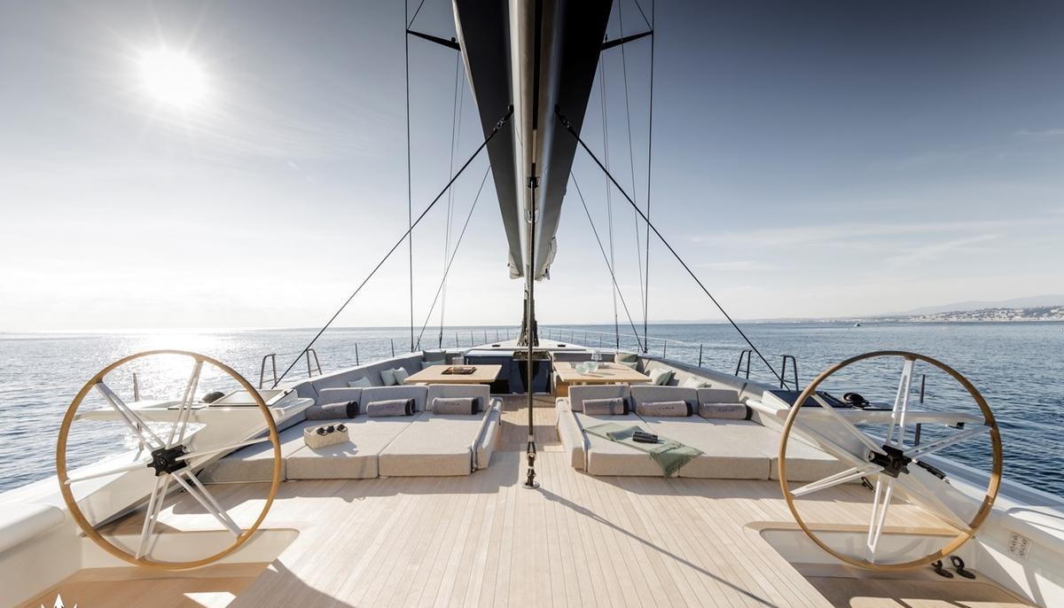 CEFEA yacht charter 4