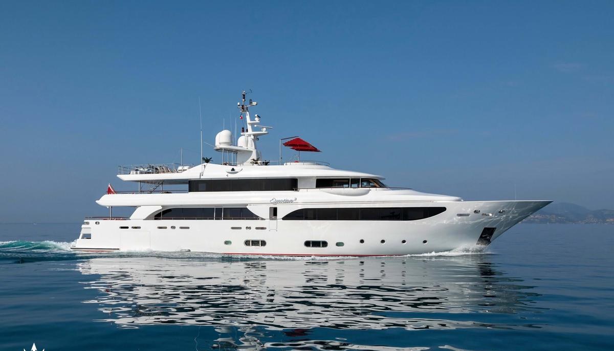 EMOTION² yacht charter 2