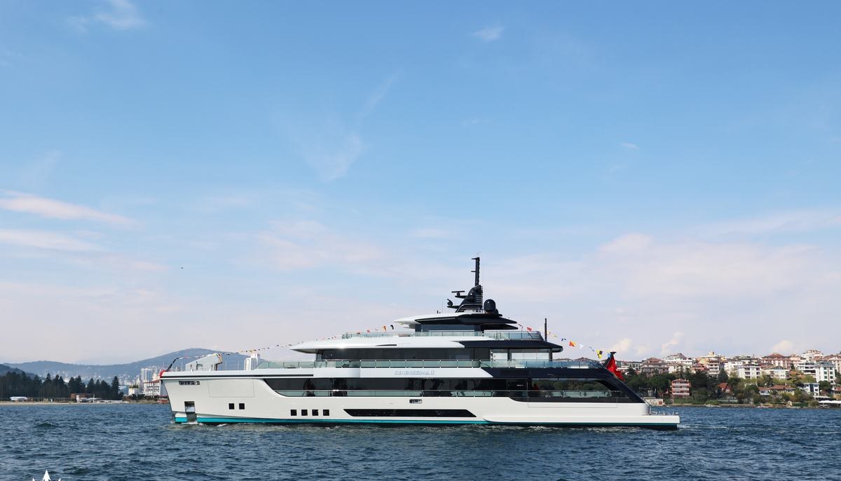 SERENISSIMA II yacht charter 2