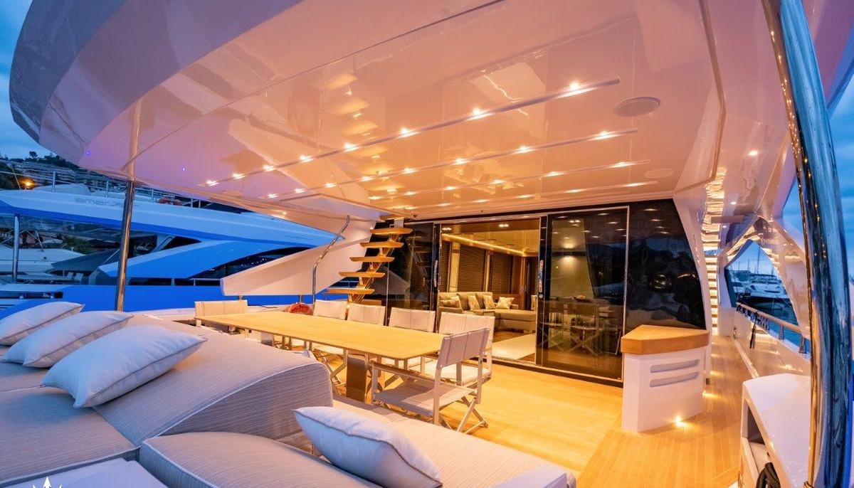 BACCARAT yacht charter 5