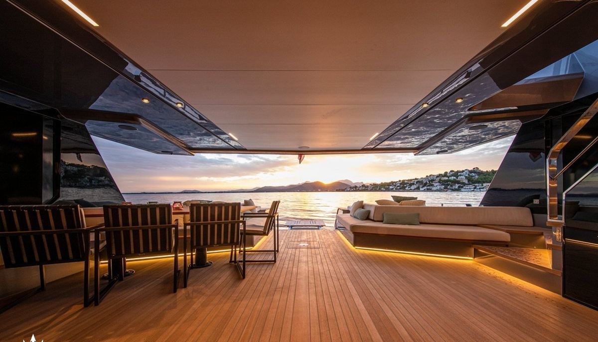 WHY200 yacht charter 5
