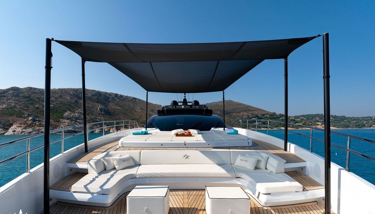 RAPH SEVEN II yacht charter 3