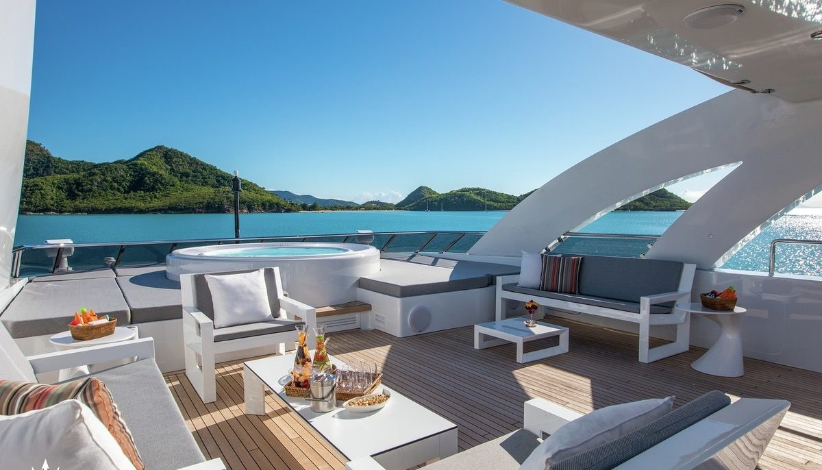 G3 yacht charter 3