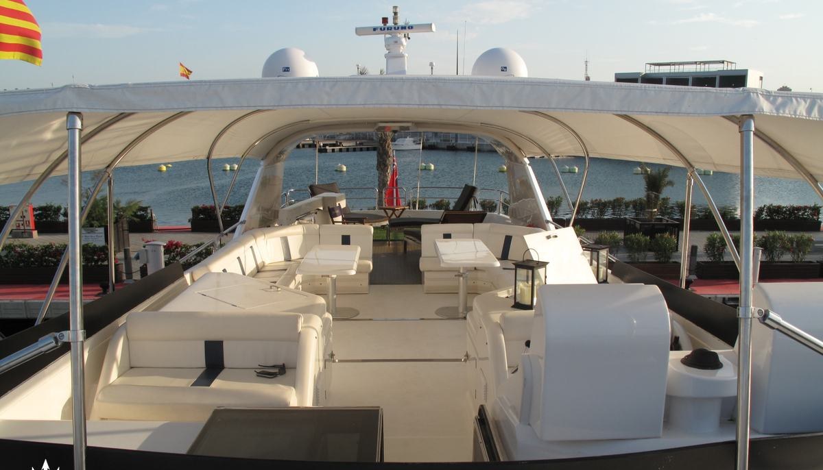 MOONDANCE yacht charter 4