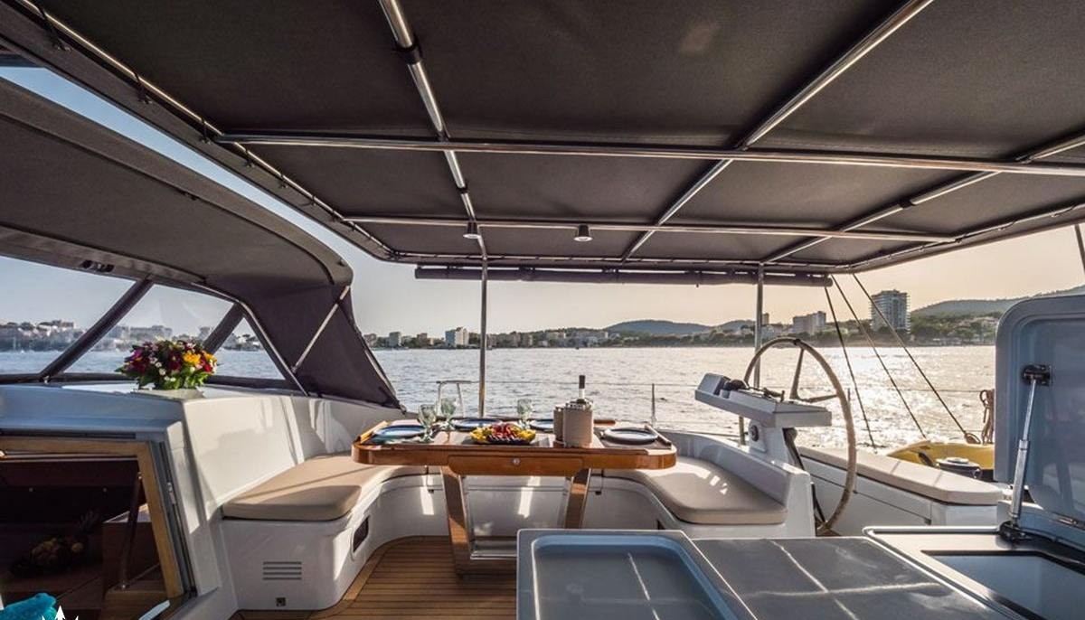 KALINDA yacht charter 5