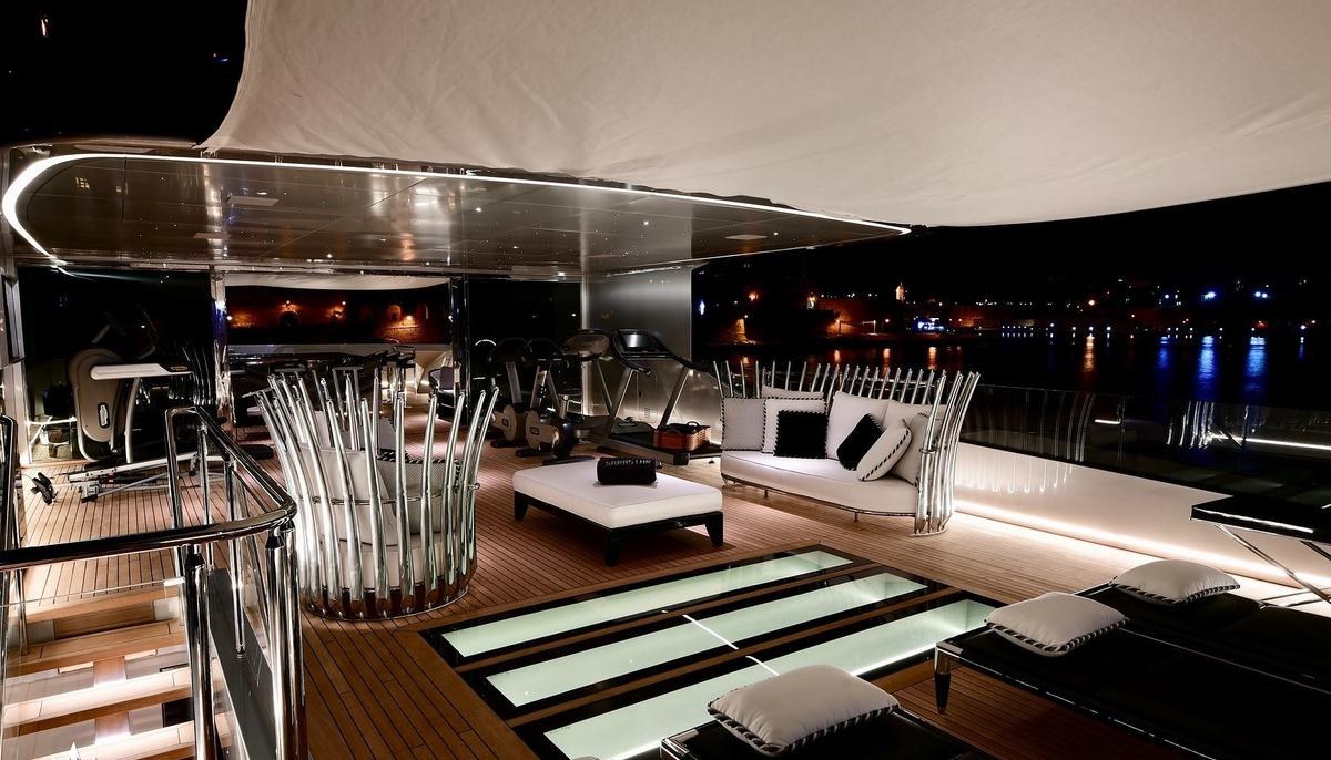 SARASTAR yacht charter 4