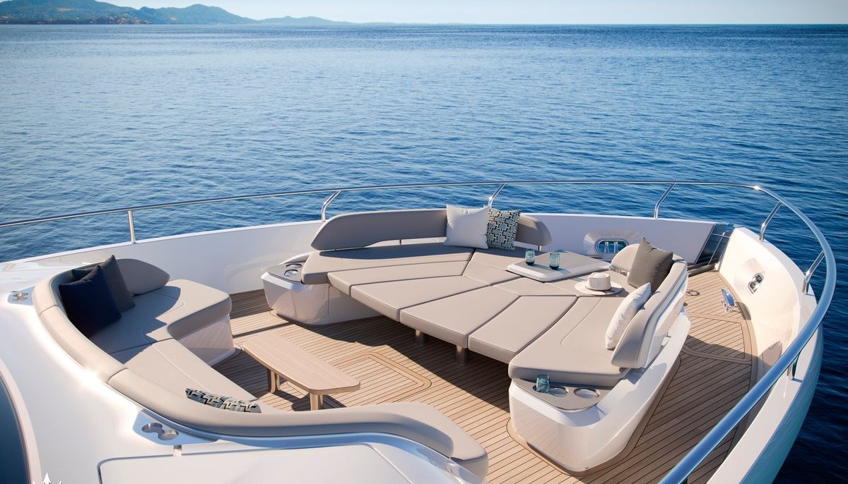LUMI yacht charter 3