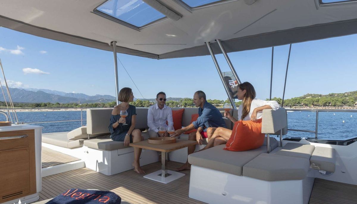 SERENISSIMA yacht charter 4