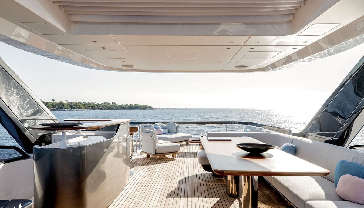 BK yacht charter 4