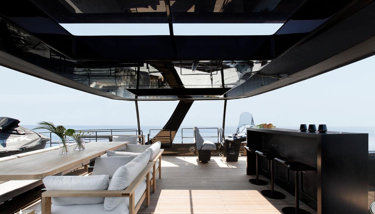 GRAYONE yacht charter 3