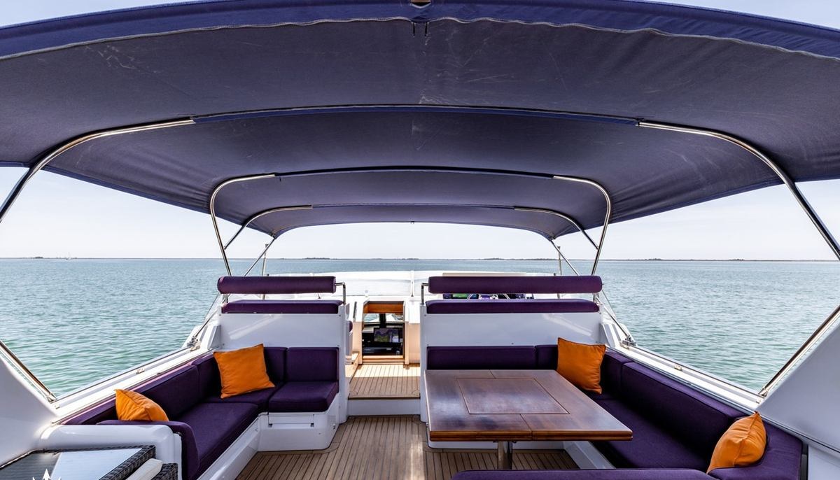 CAMENA II yacht charter 4