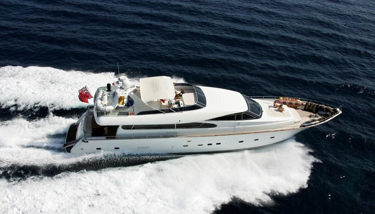 JACKIE ONE yacht charter 3