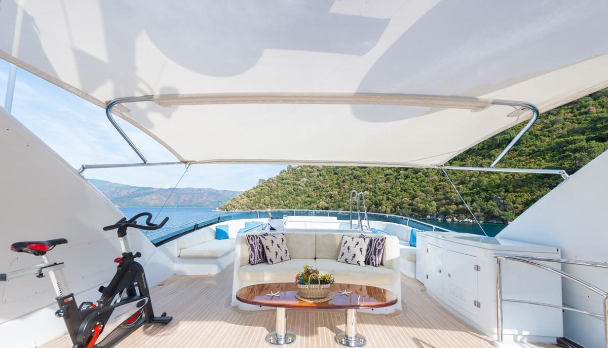 STELLA FIERA yacht charter 4
