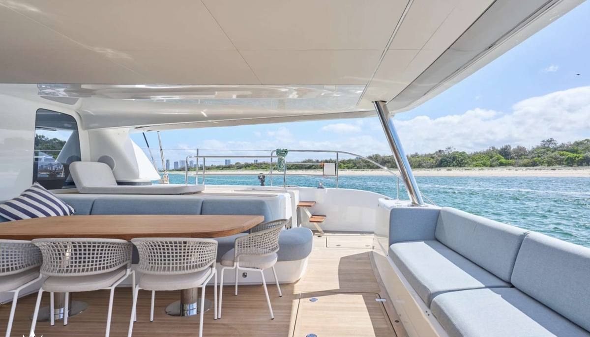 AMAREA yacht charter 4