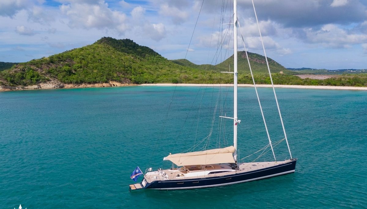 LEONARA yacht charter 5