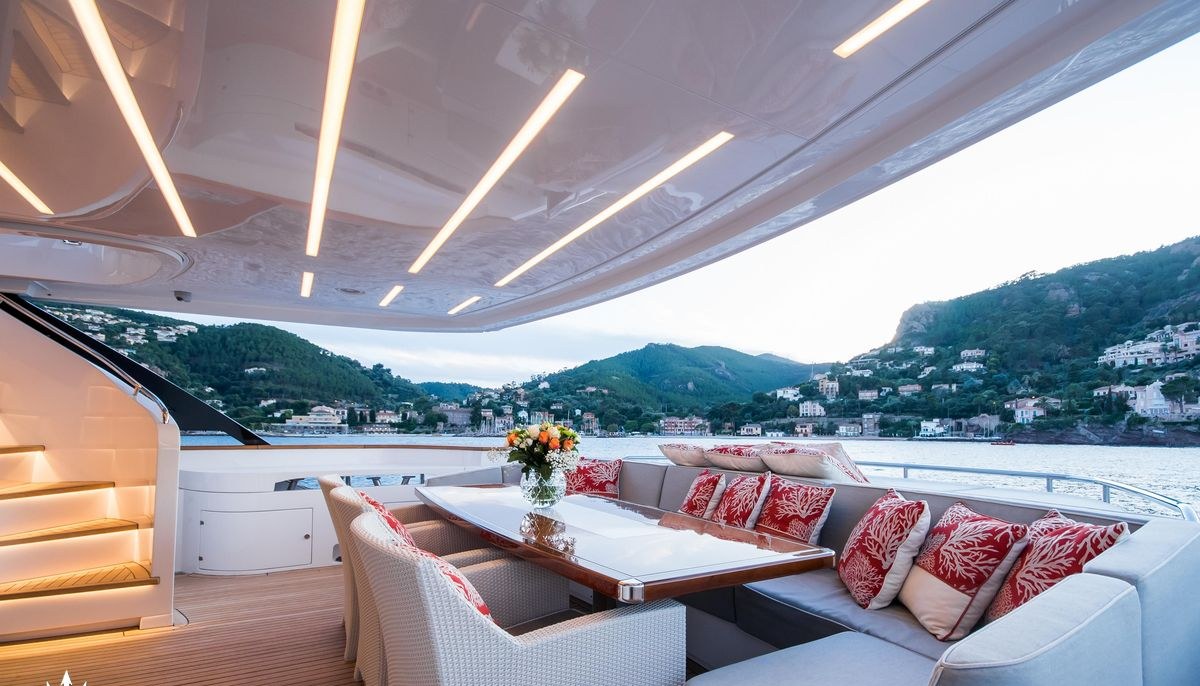 SOULMATE yacht charter 5