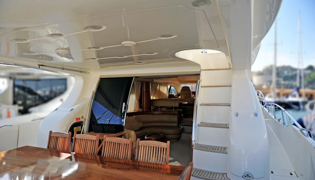 AZUCENA MARE yacht charter 5