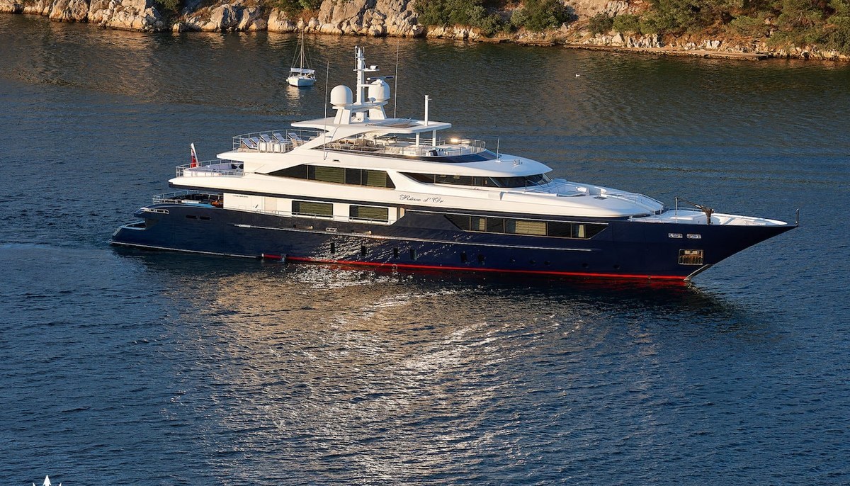 REVE D'OR yacht charter 2