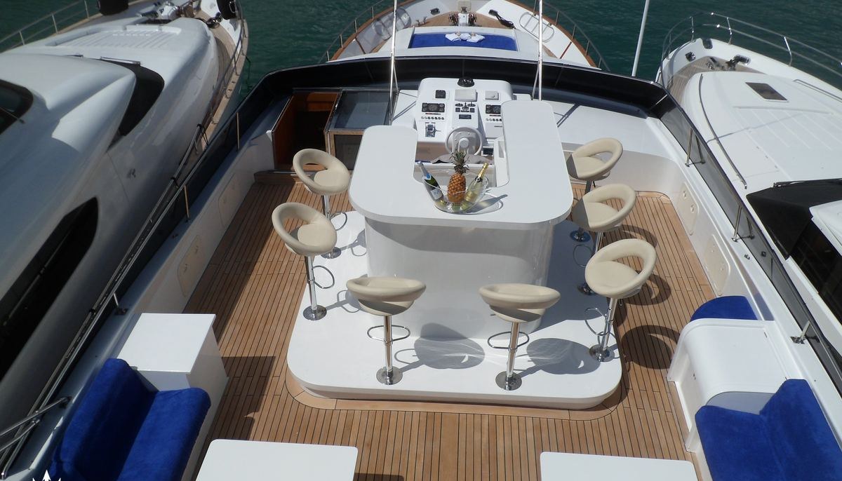LADY TATIANA yacht charter 4