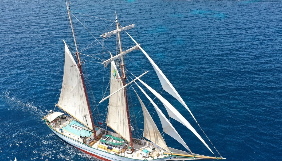 SIR ROBERT BADEN POWELL yacht charter 3