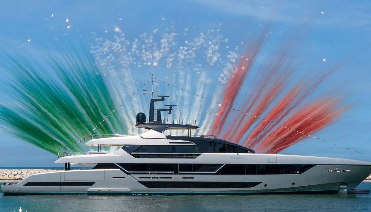SAIRU yacht charter 4