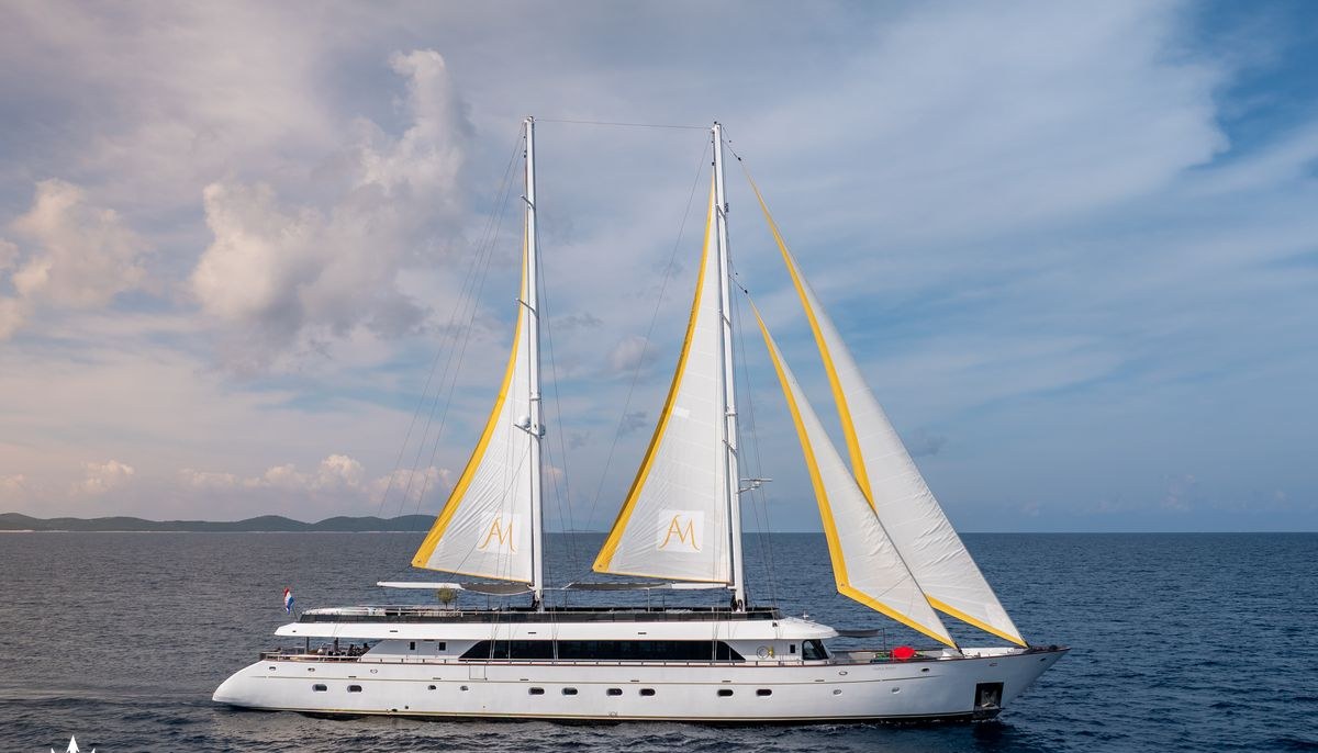 ANIMA MARIS yacht charter 2