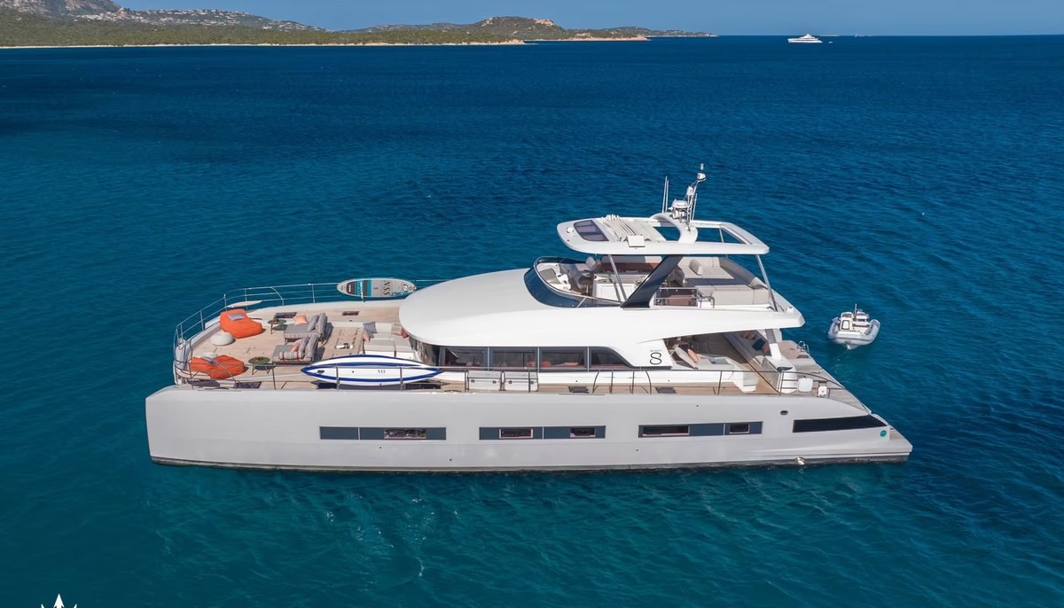 ZENIT yacht charter 2