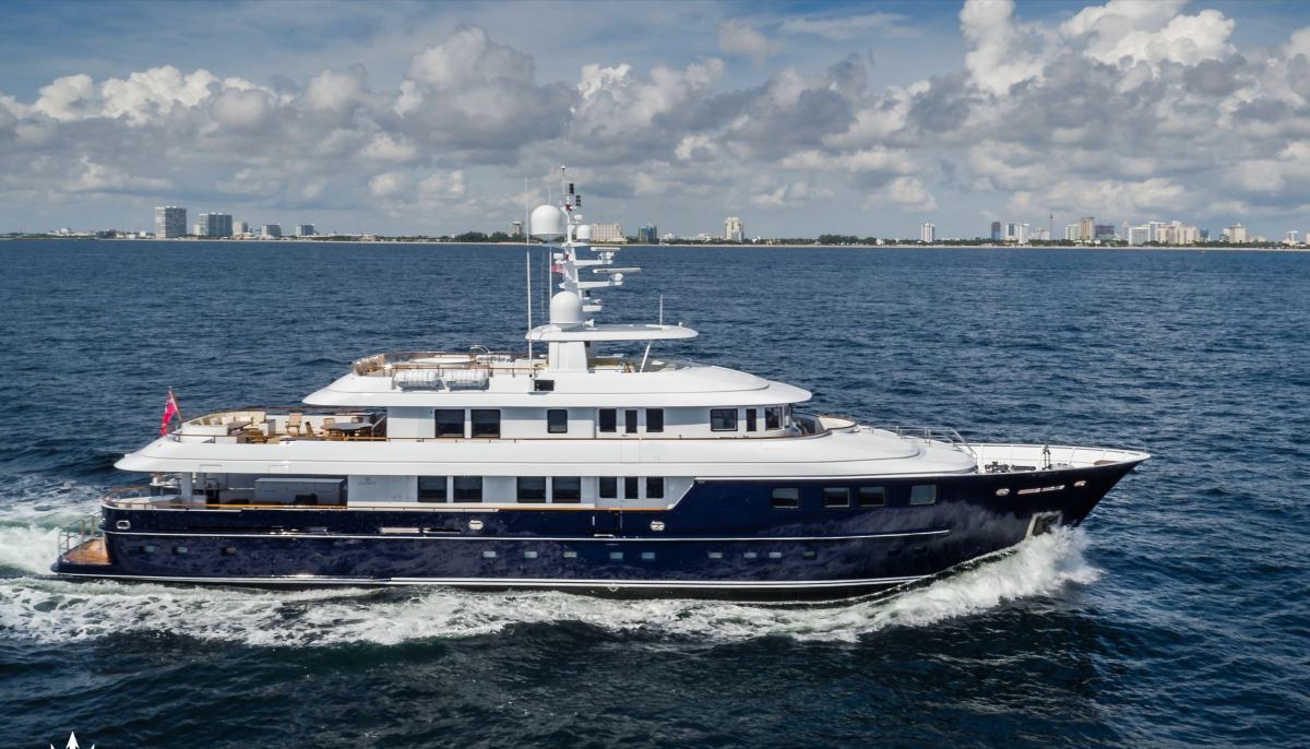 OCEAN'S SEVEN yacht charter 2