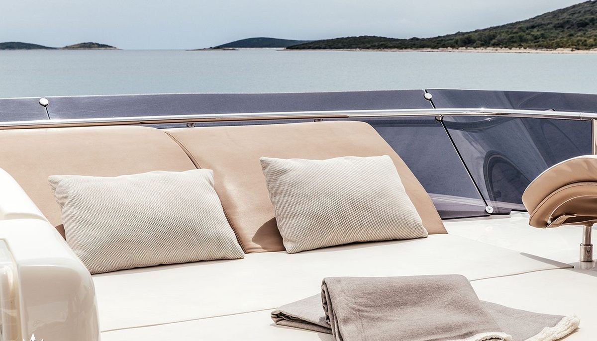 TESORO yacht charter 4