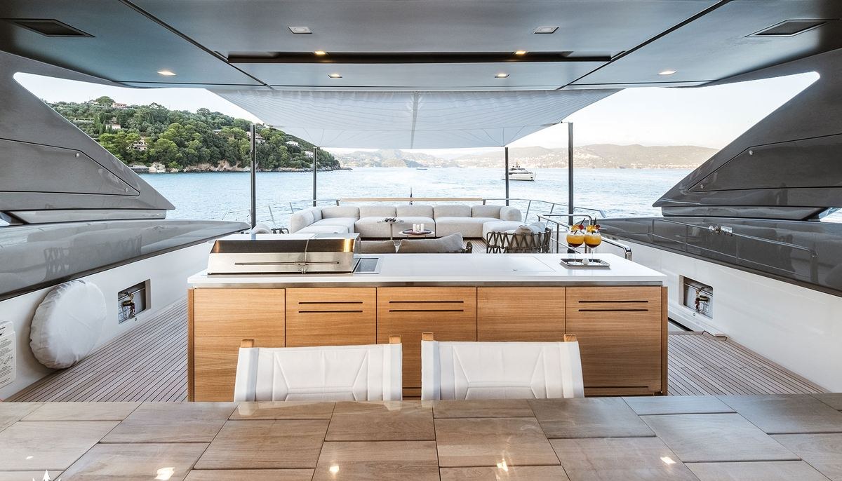 ARESYA yacht charter 4