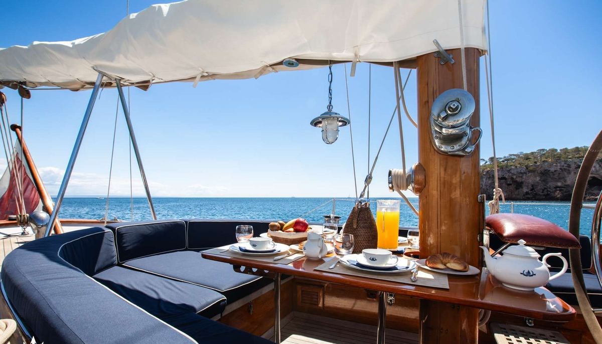 GAEL I yacht charter 4