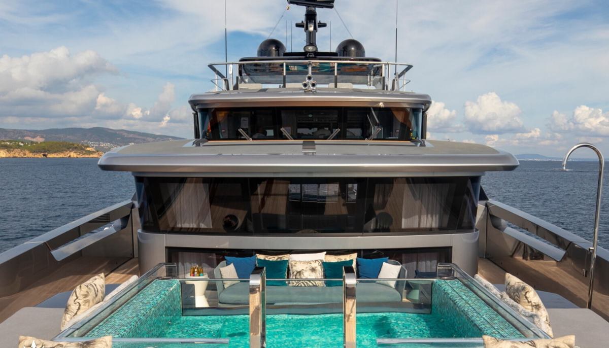 PACIFIC PEARL yacht charter 3