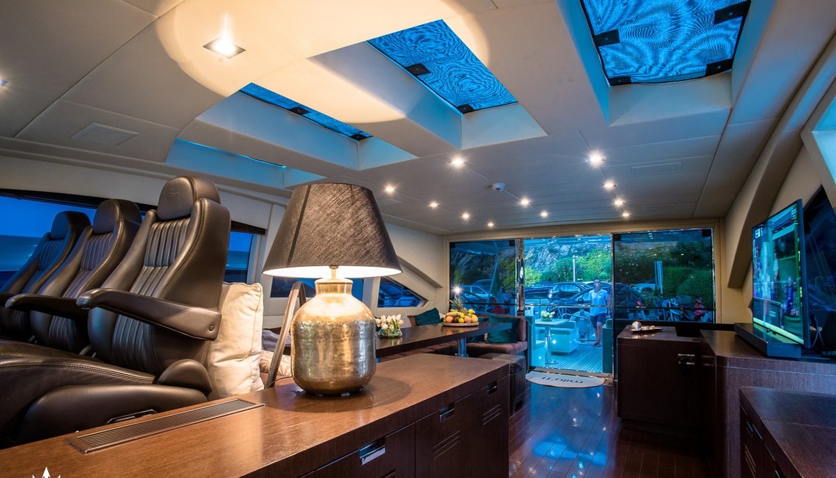 MILU II yacht charter 3