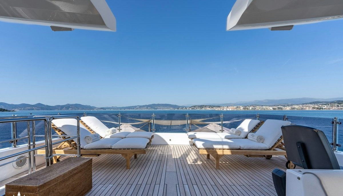 GRAND CRU yacht charter 5