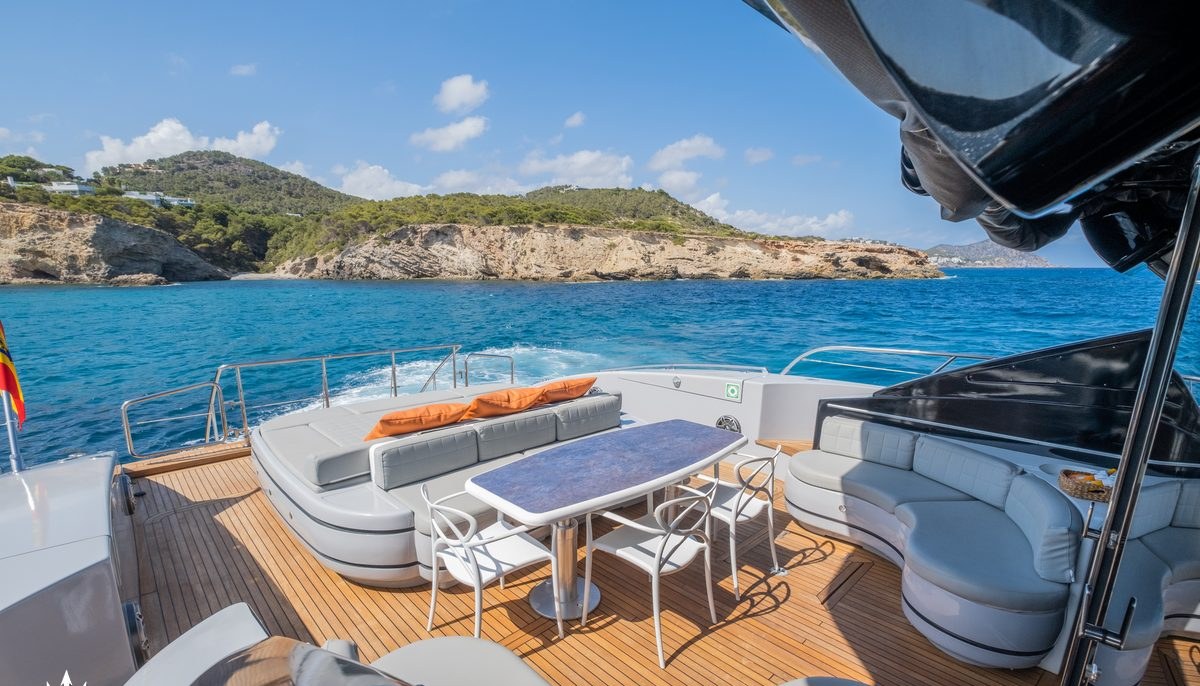 DRIFT yacht charter 5