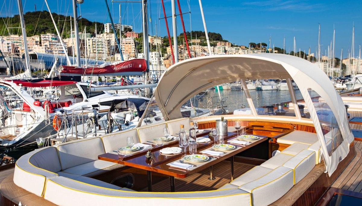 QUARTA SANTA MARIA yacht charter 4