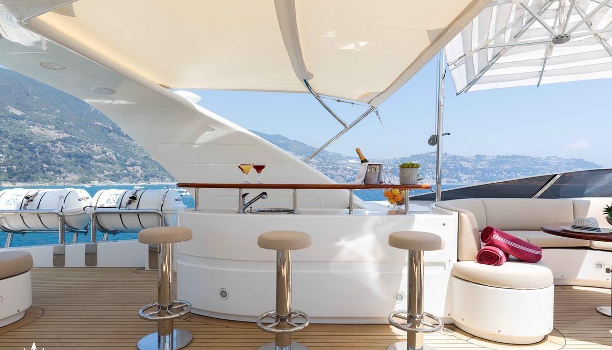 MI AMORE JULIA yacht charter 5