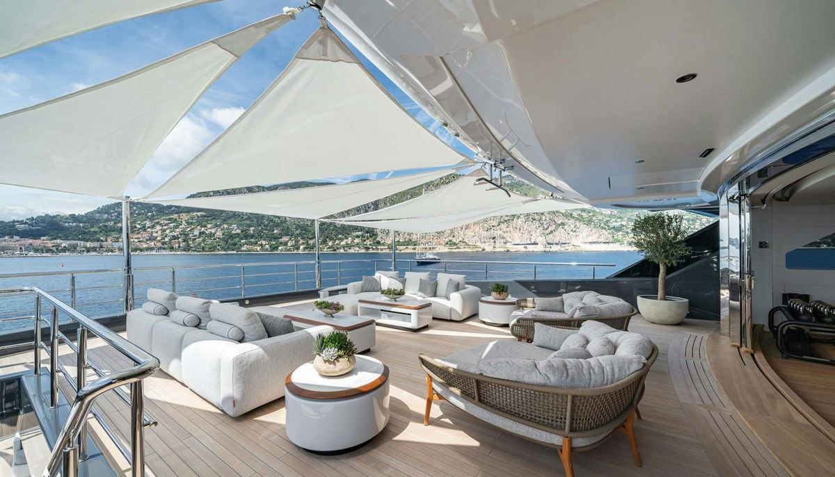 MALIA yacht charter 5