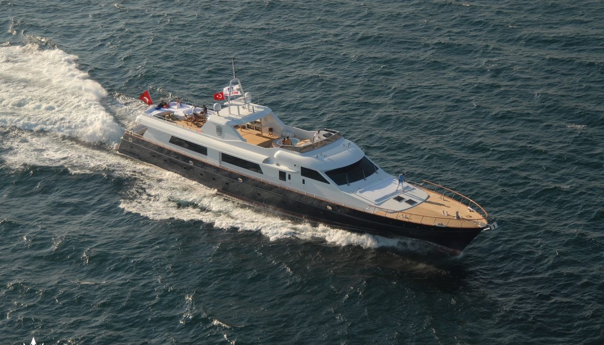 ALKANOST yacht charter 5